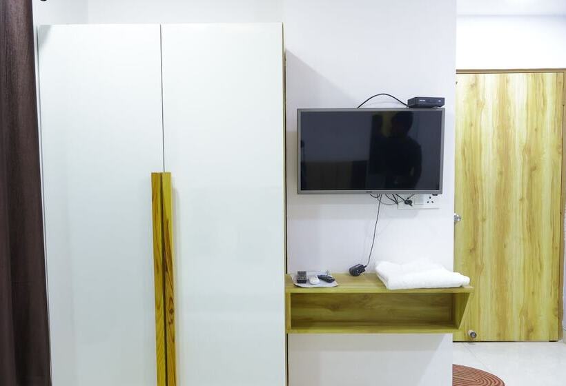 فندق Krishna Pride