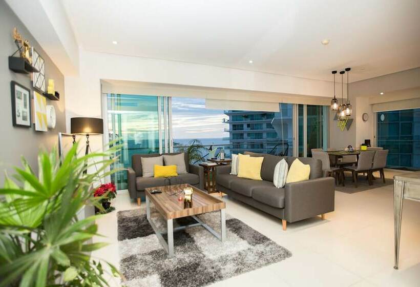 فندق Oceanfront 19th  Icon Puerto Vallarta