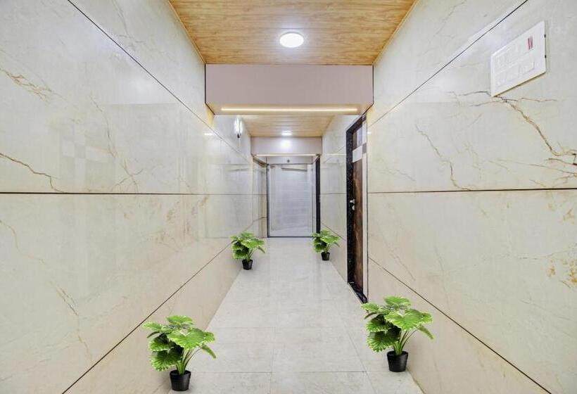 فندق O K K Royal Residency