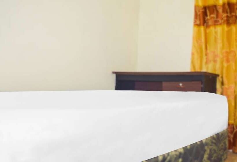 فندق Oyo 91491 Zalfa Guest House Syariah