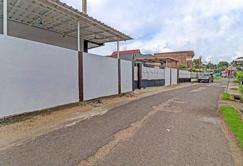 호텔 Oyo 91497 Waskita Residence Syariah