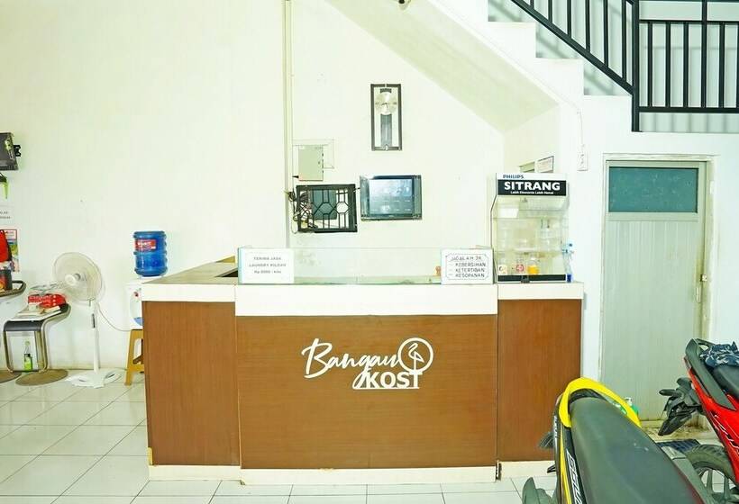 Отель Oyo 91559 Kost Bangau Syariah