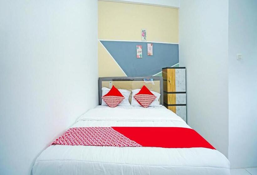 Отель Oyo 91559 Kost Bangau Syariah