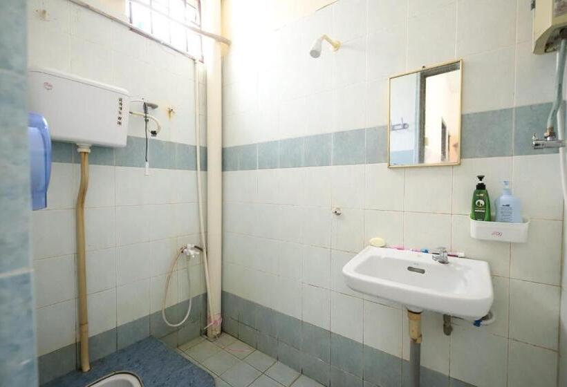 ホテル Oyo Homes 90575 Ck Bahau Homestay