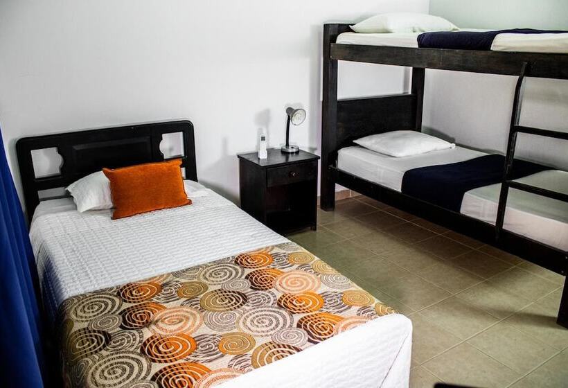 هتل Resort Villa Del Sol