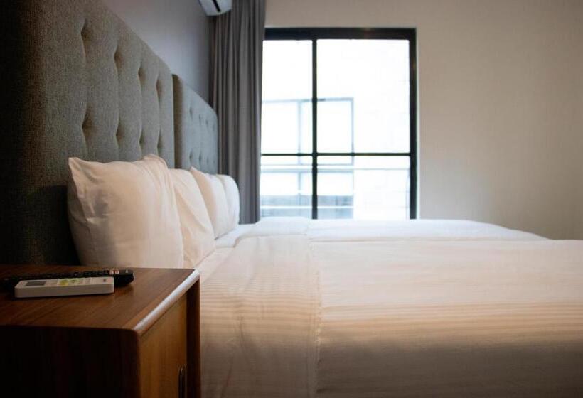 ホテル Sole Suites