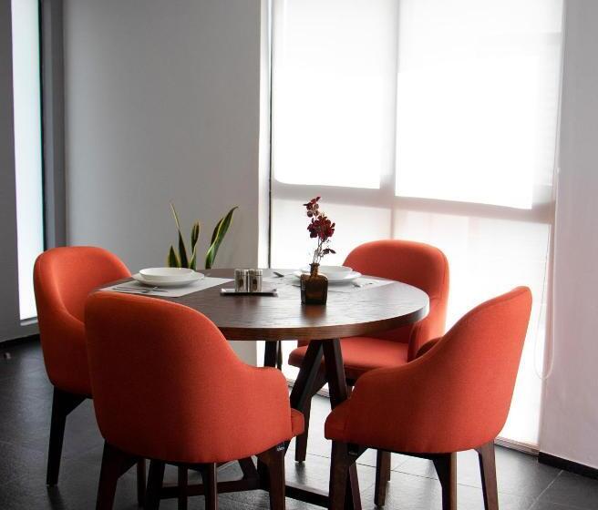 ホテル Sole Suites