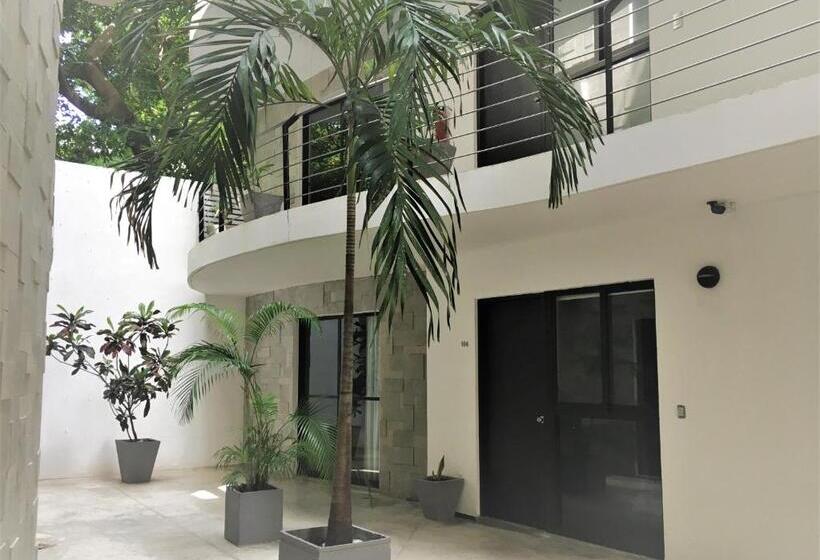 ホテル Sole Suites