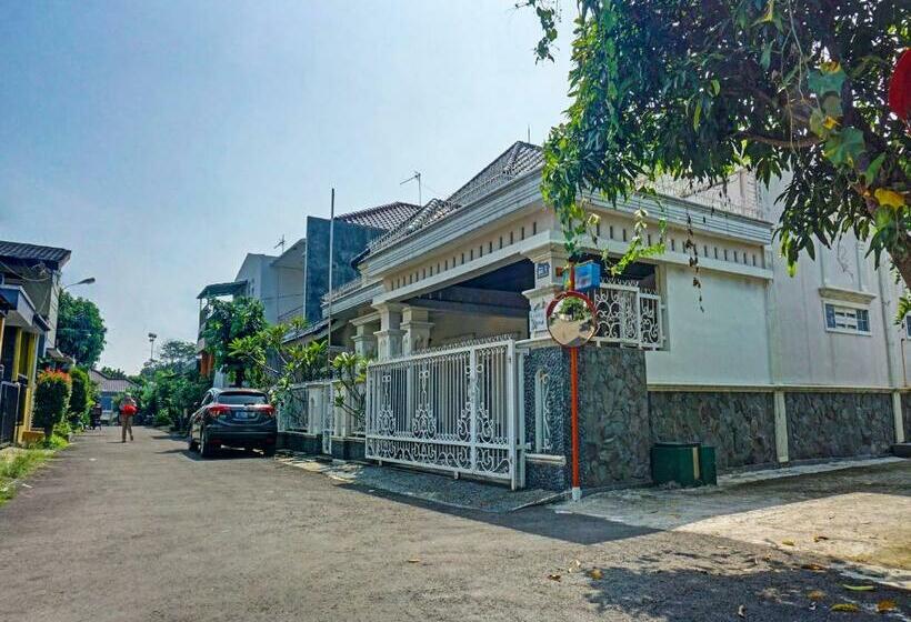 호텔 Spot On 91461 Saungawi Stay Syariah