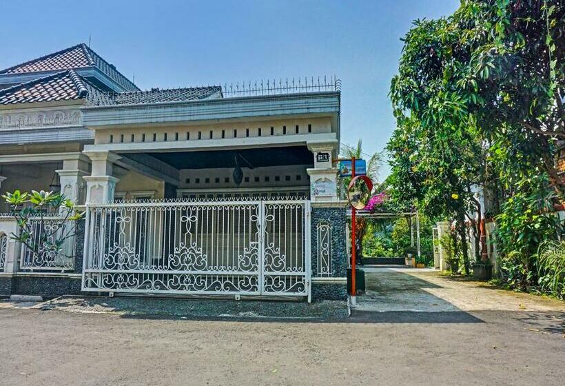 호텔 Spot On 91461 Saungawi Stay Syariah