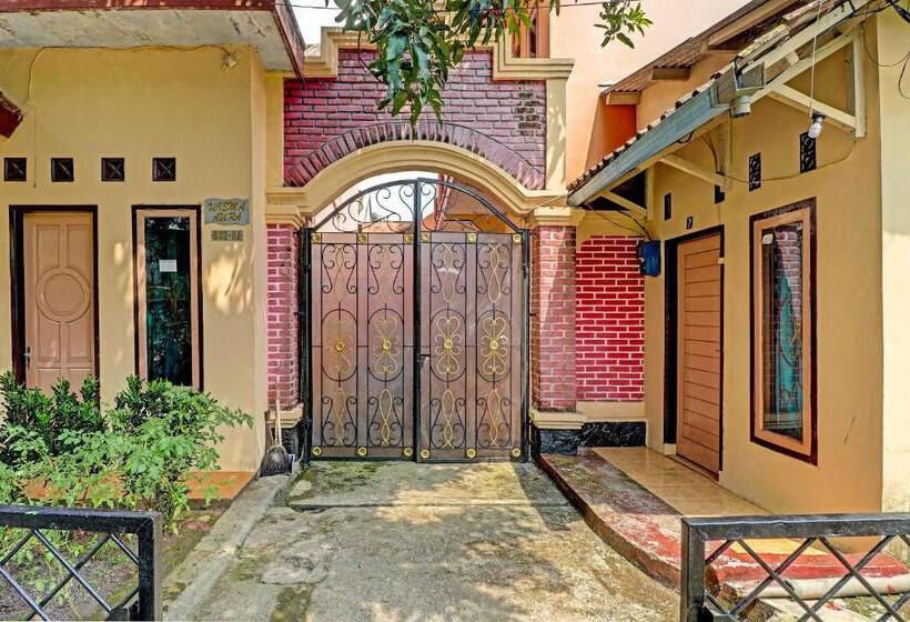 호텔 Spot On 91478 Wisma Aura Syariah