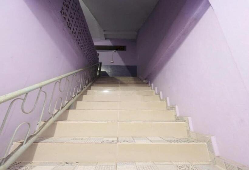 Отель Spot On 93276 Fendi 2 Homestay Syariah