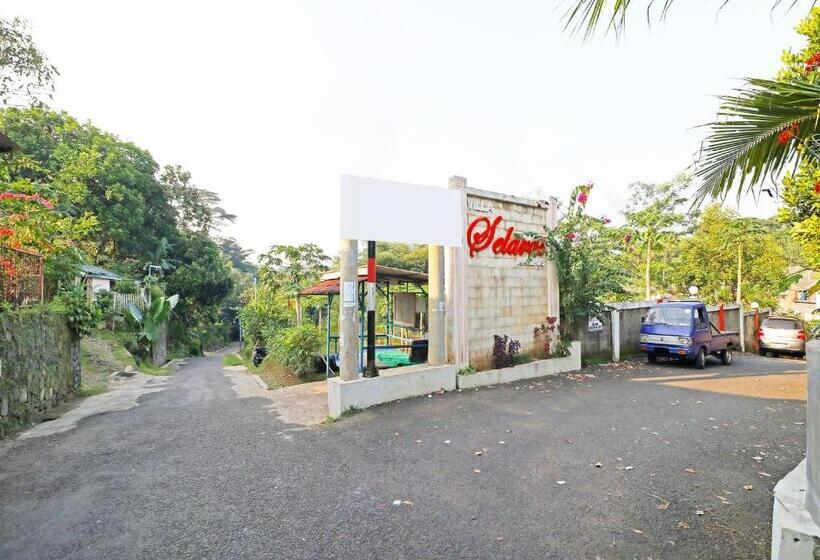 ホテル Spot On 91504 De Vila Ungu Syariah