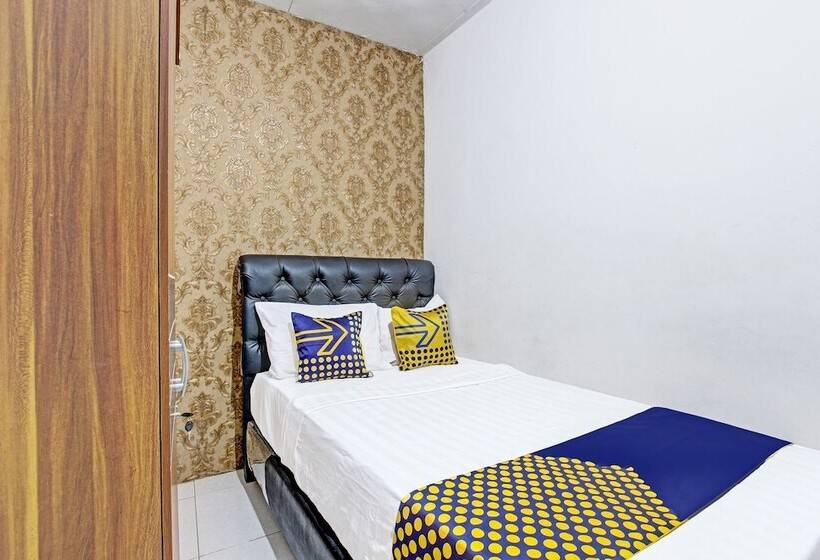 酒店 Spot On 91521 Mayong Guesthouse