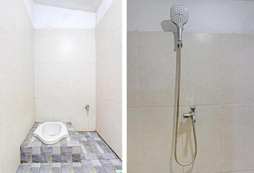 酒店 Spot On 91521 Mayong Guesthouse