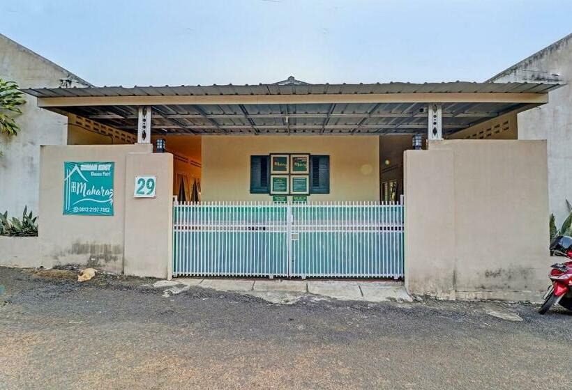 ホテル Spot On 91541 Mahara Syariah