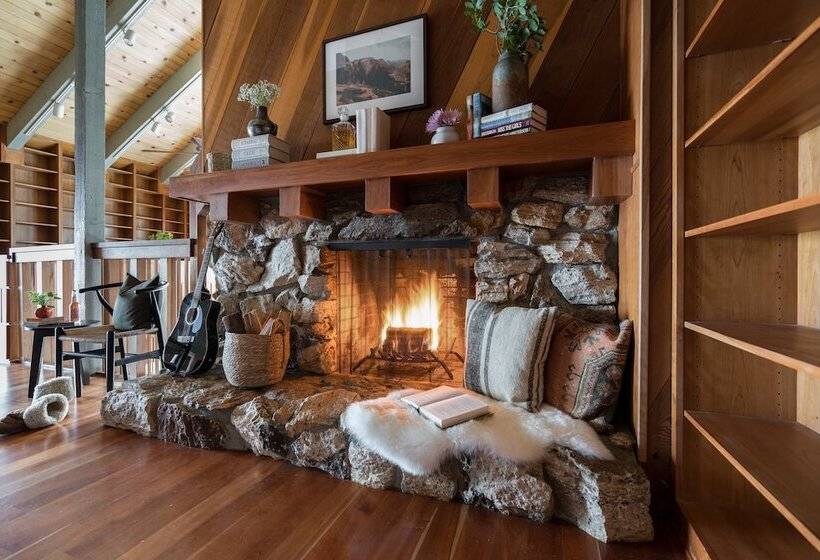 Juniper By Avantstay Incredible Mountainside Home W/ Incredible Lake Views!