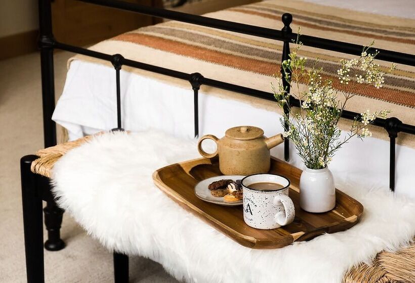 Juniper By Avantstay Incredible Mountainside Home W/ Incredible Lake Views!