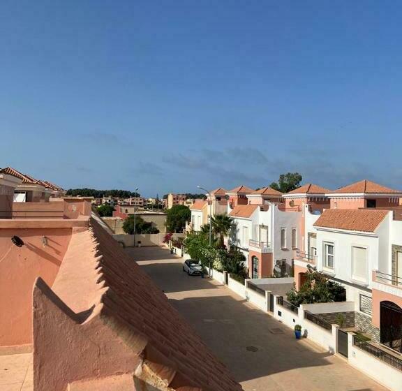 Maison Du Bonheur En Bord De Mer Avec Piscine