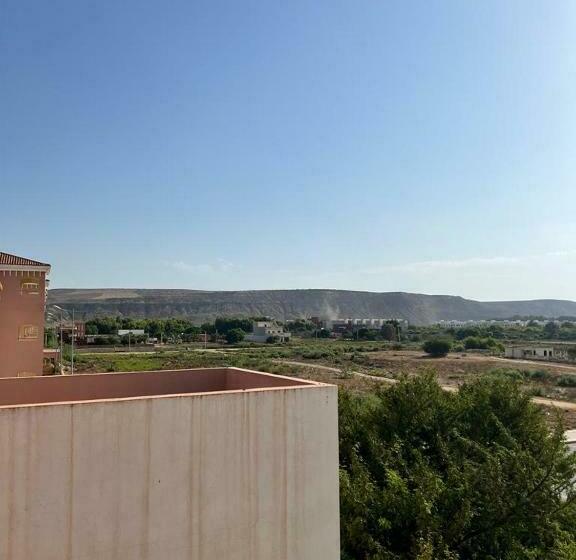 Maison Du Bonheur En Bord De Mer Avec Piscine