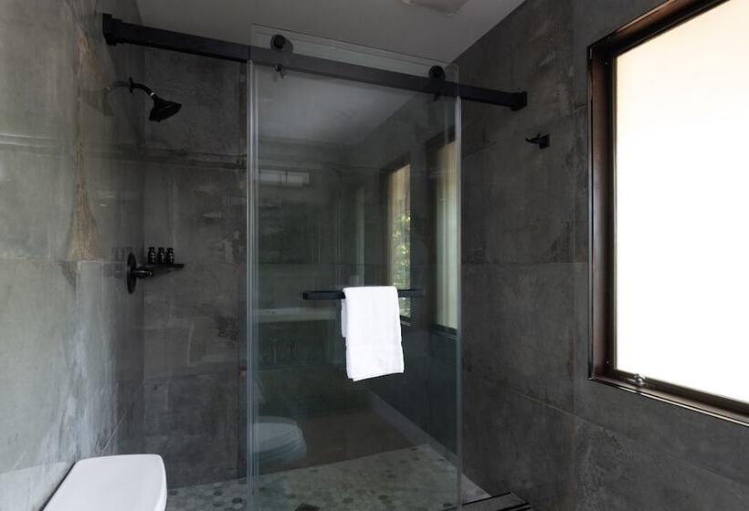 Mataro By Avantstay Large & Elegant Home In Santa Rosa W/ Hot Tub & Games