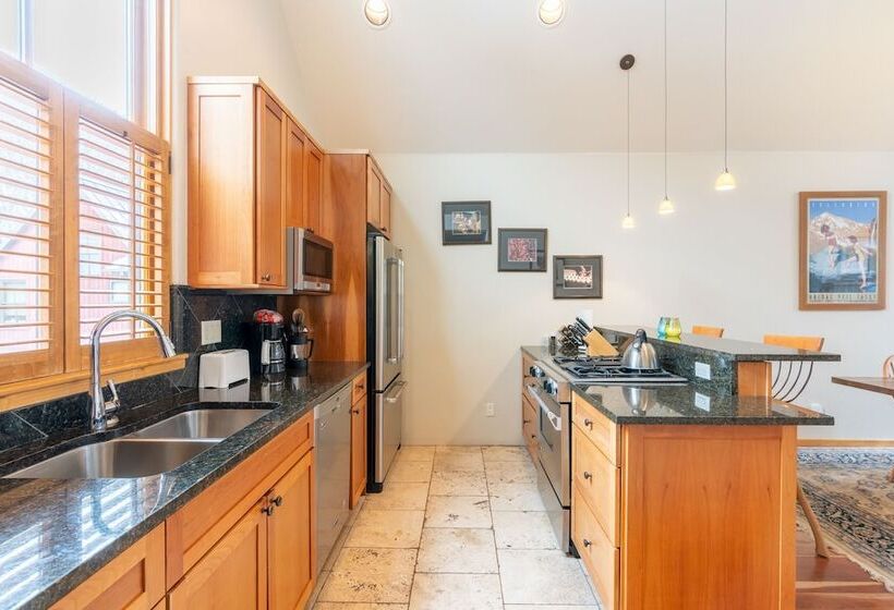 Owl Meadows 24 By Avantstay Walking Distance To Town & Slopes!