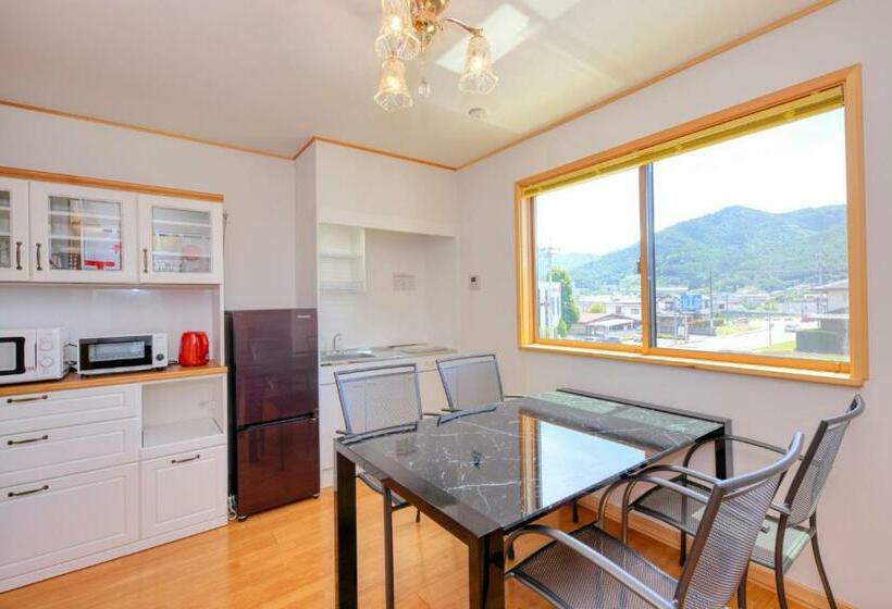 بنسيون 赤富士亭