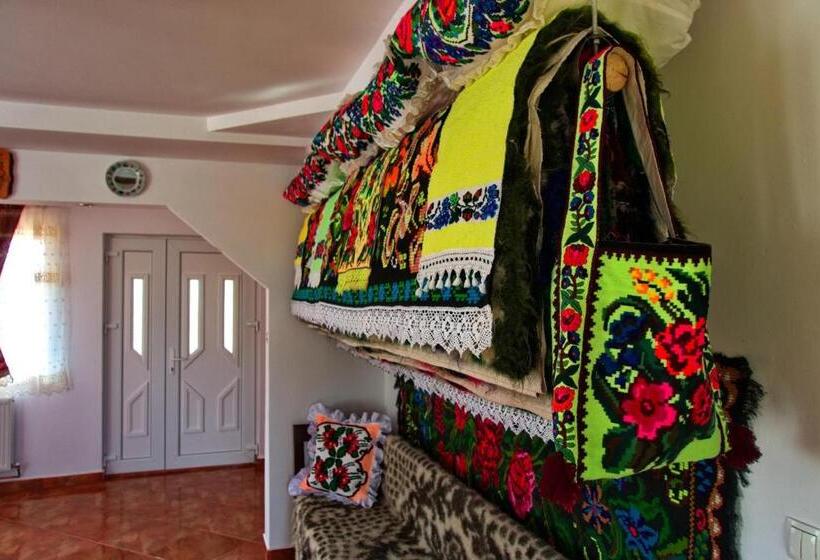 بنسيون Breb Casa Luca