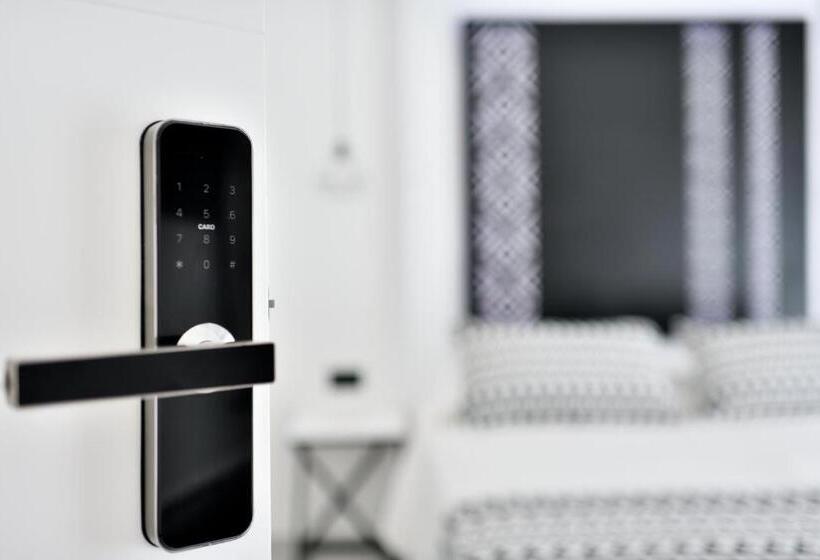 بنسيون Cara A Bentu   Charming Rooms