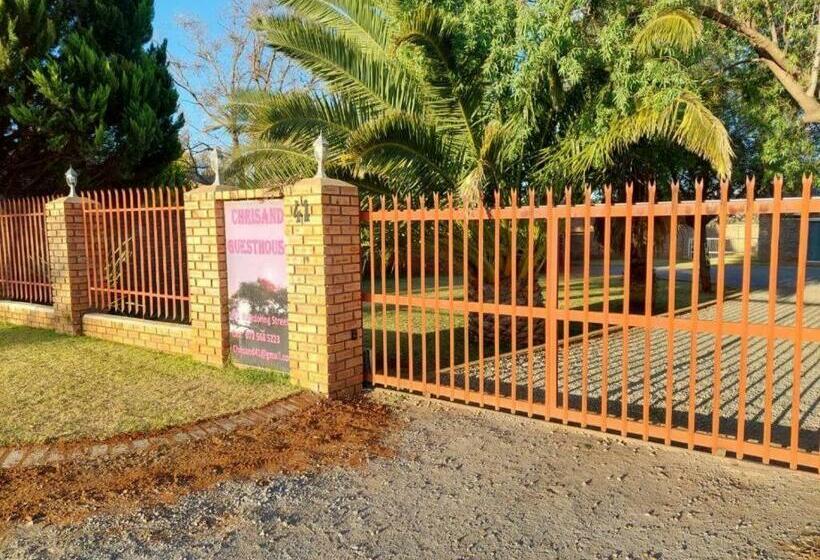 펜션 Chrisand Guesthouse