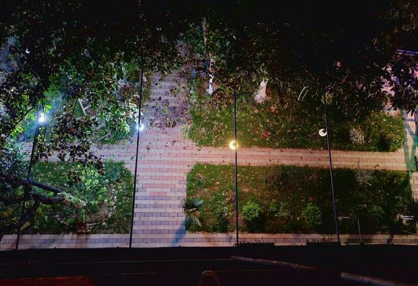 پانسیون Green Garden Crimea