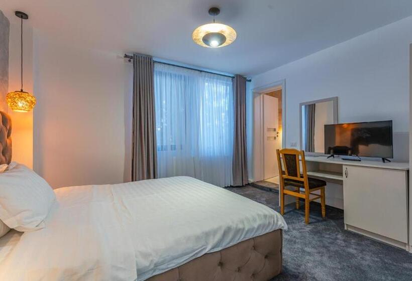 膳宿费 Iris Predeal