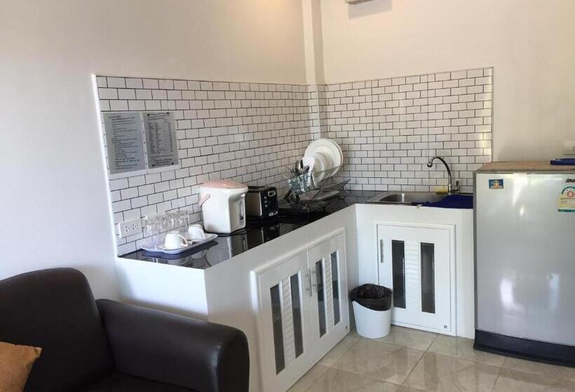 פנסיון Mew House Suanmali Lamai