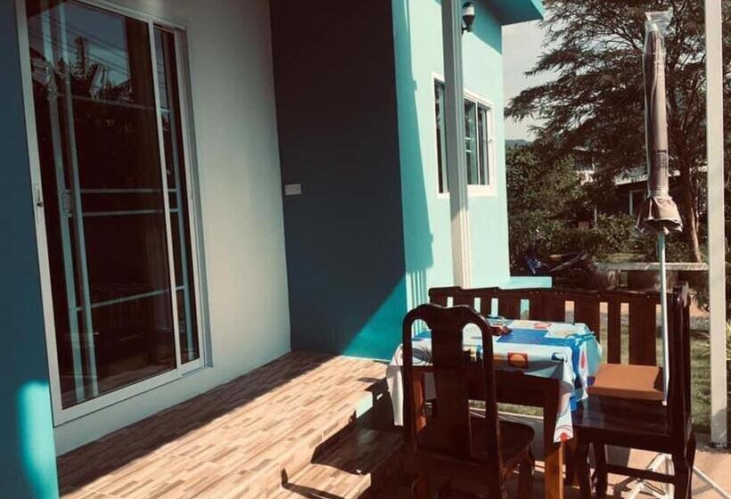 פנסיון Mew House Suanmali Lamai
