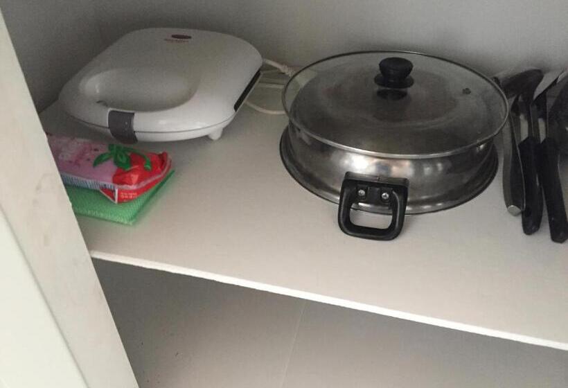 פנסיון Mew House Suanmali Lamai