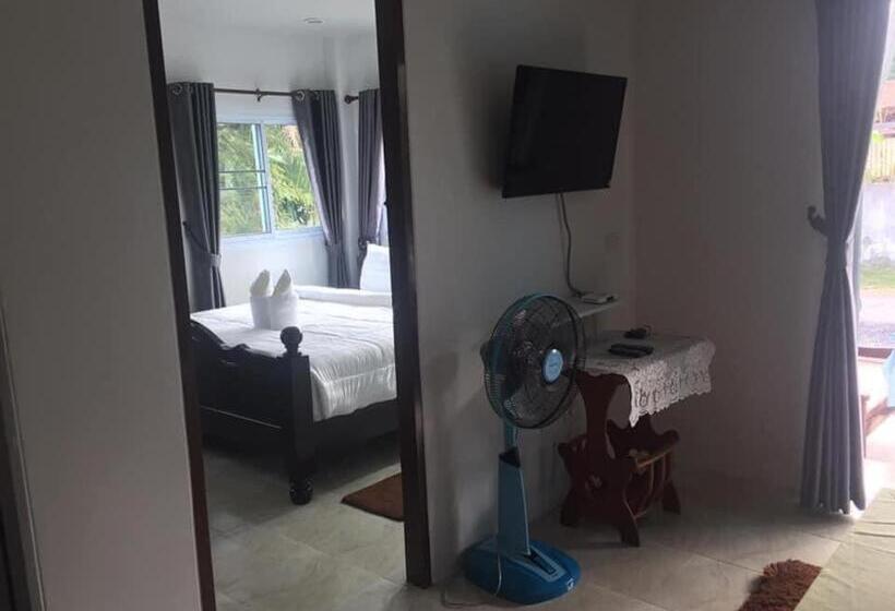 פנסיון Mew House Suanmali Lamai