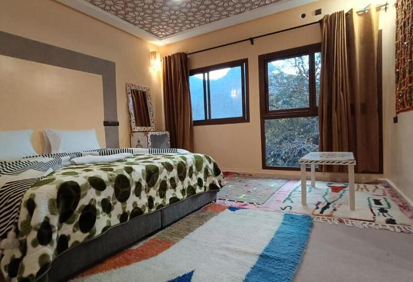 بنسيون Riad Otos Views