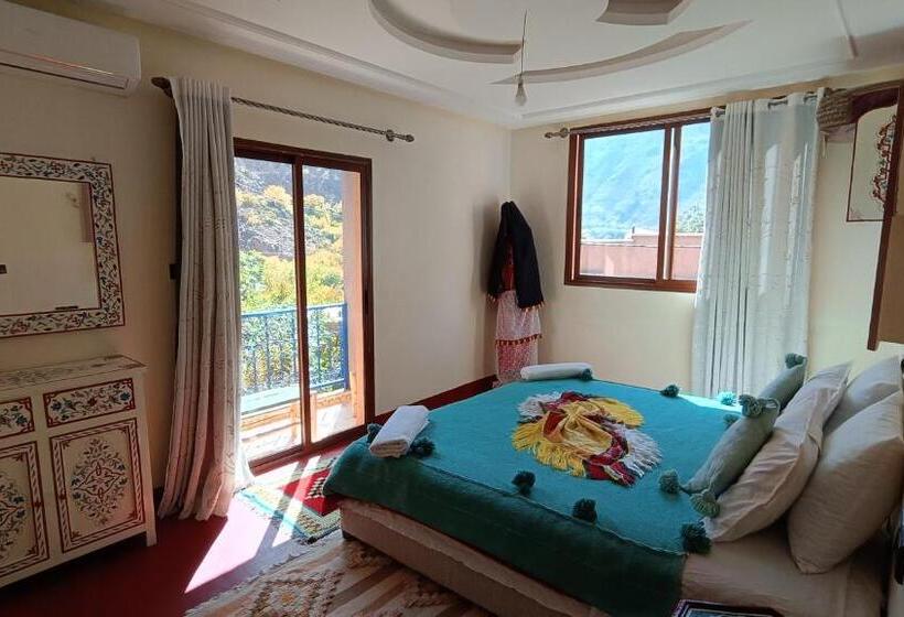 بنسيون Riad Otos Views