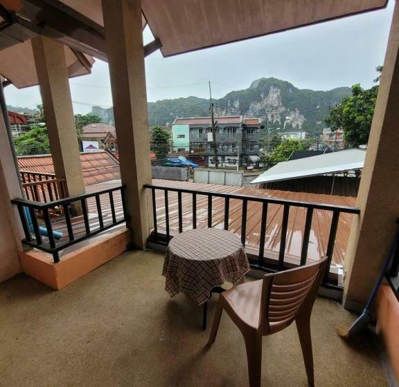 ペンション Yield Bar And Guesthouse, Ao Nang