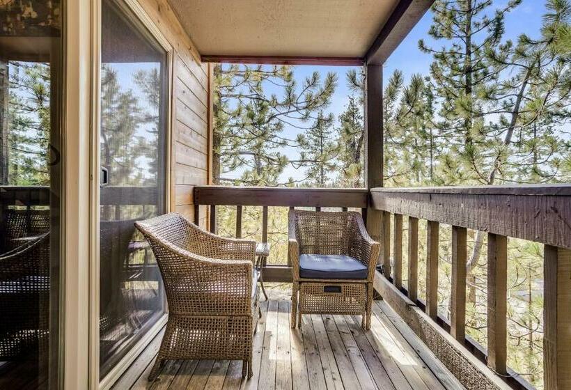 Pinegrove By Avantstay Beautiful Villas Condo Just Outside Tahoe City