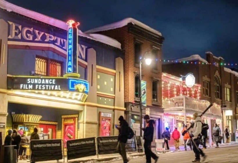 Mountain Cabin, Close To Slopes, 4br And 3ba, Hottub