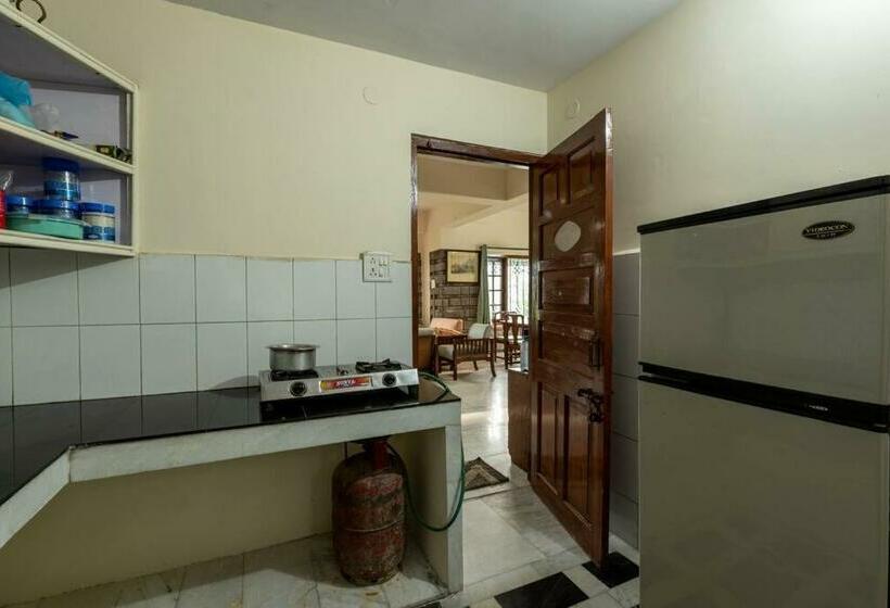 Stargazer S Chalet, 3bhk W Picturesque View By Roamhome