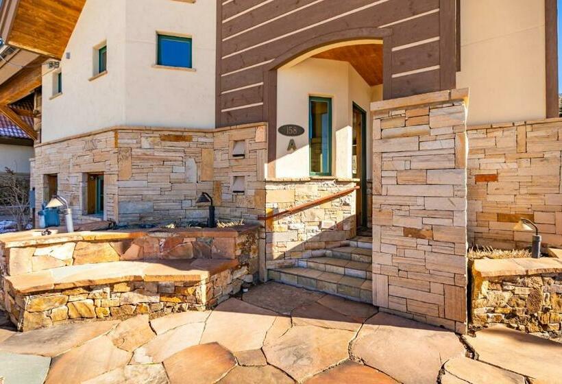 Telemark A By Avantstay Ski In Ski Out At The Heart Of Mountain Village W Hot Tub