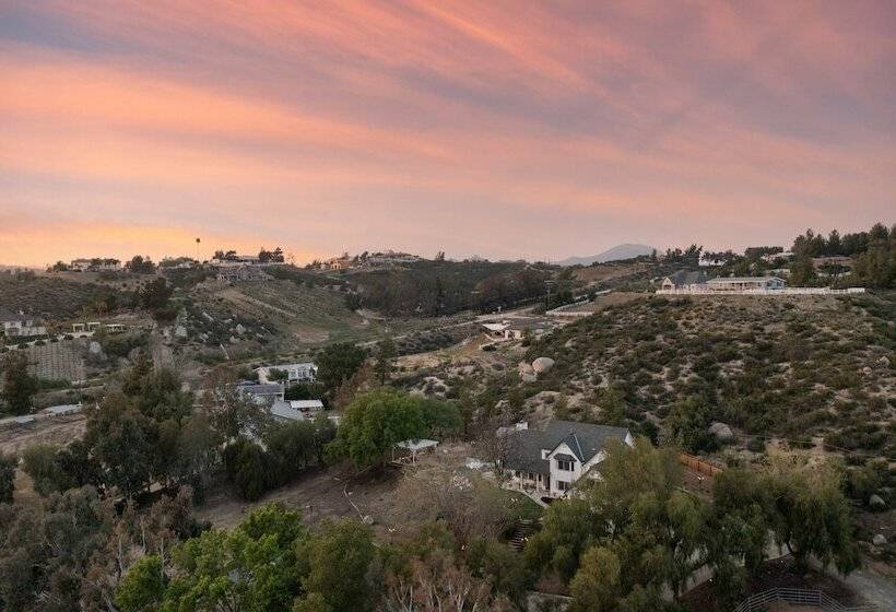 The Riesling Retreat By Avantstay Estate W Pool, Hottub, Putting Green & Pickle Ball Court