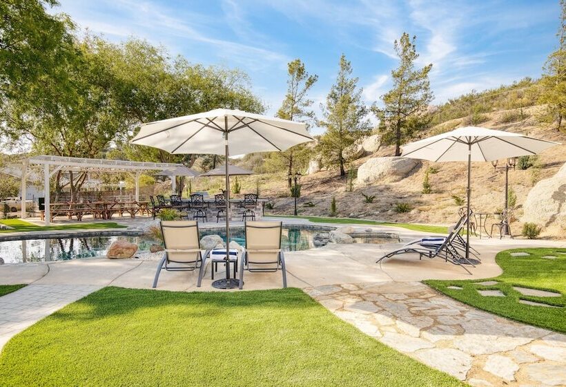 The Riesling Retreat By Avantstay Estate W Pool, Hottub, Putting Green & Pickle Ball Court