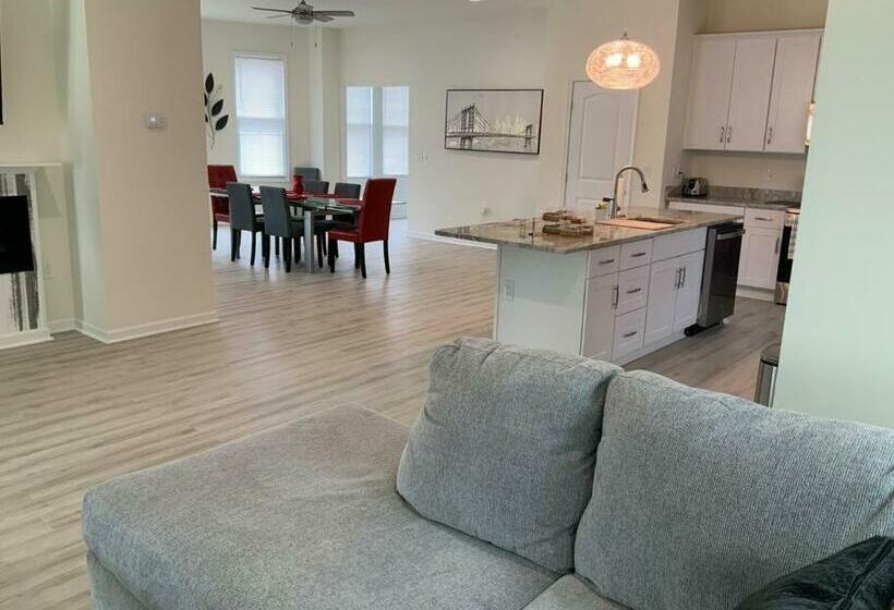 6 Bd 3ba Home Walking Distance To Downtown