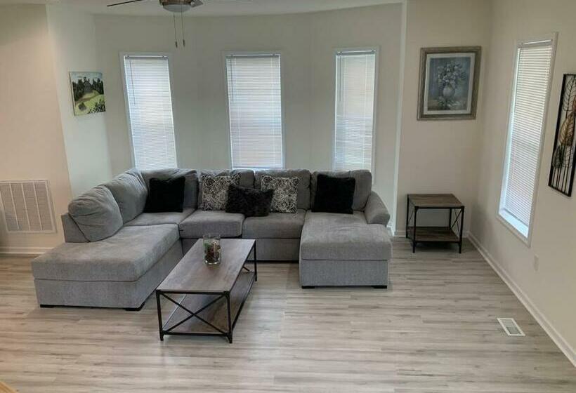 6 Bd 3ba Home Walking Distance To Downtown