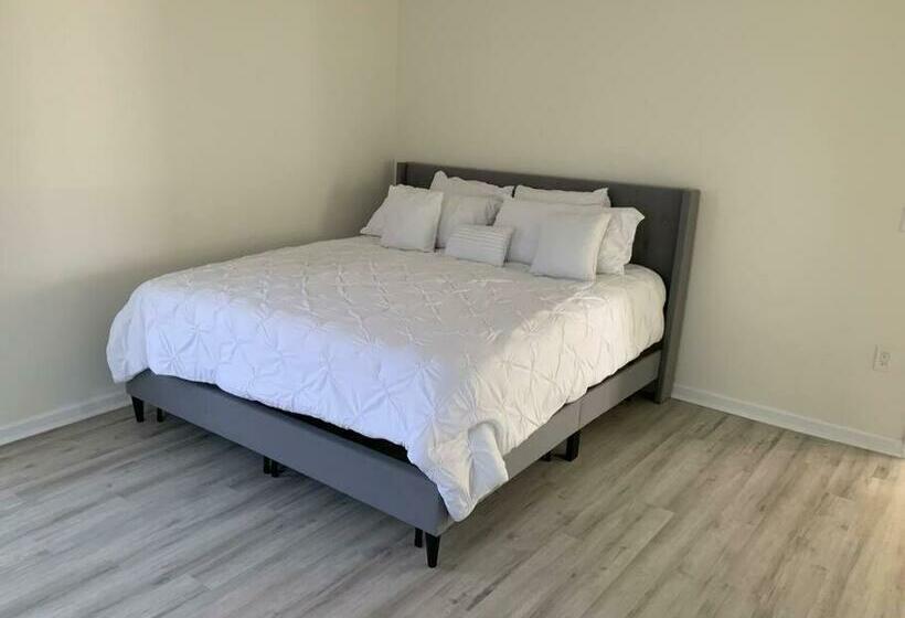 6 Bd 3ba Home Walking Distance To Downtown