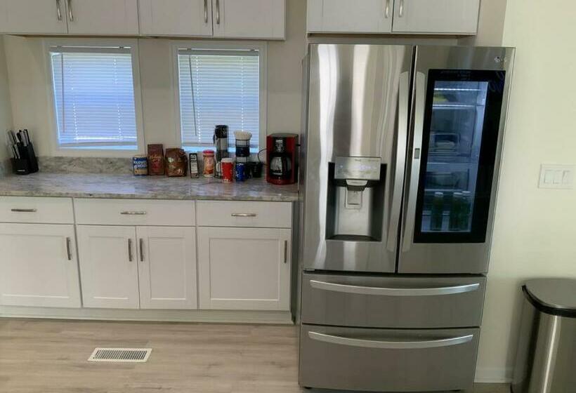 6 Bd 3ba Home Walking Distance To Downtown