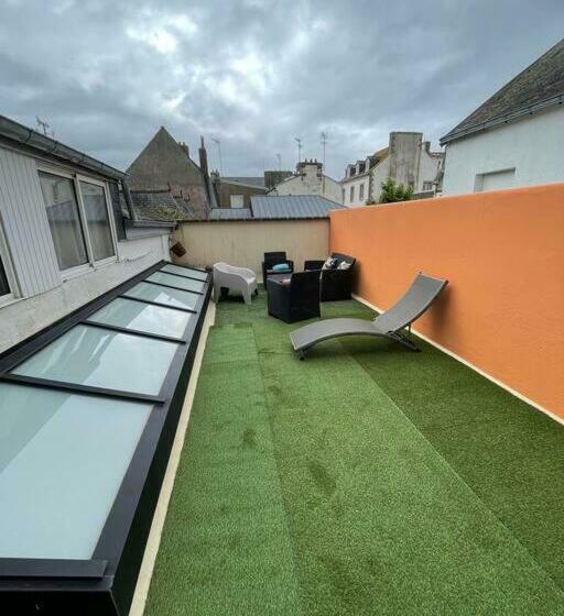 Charmant Appartement Avec Terrasse Entre Centre Ville Et Plages De Concarneau